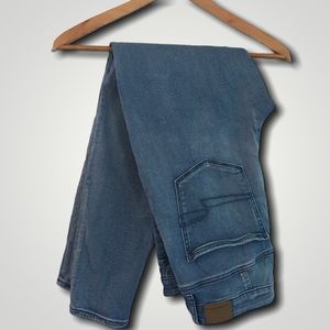 American Eagle Highest Rise Jegging Button Front